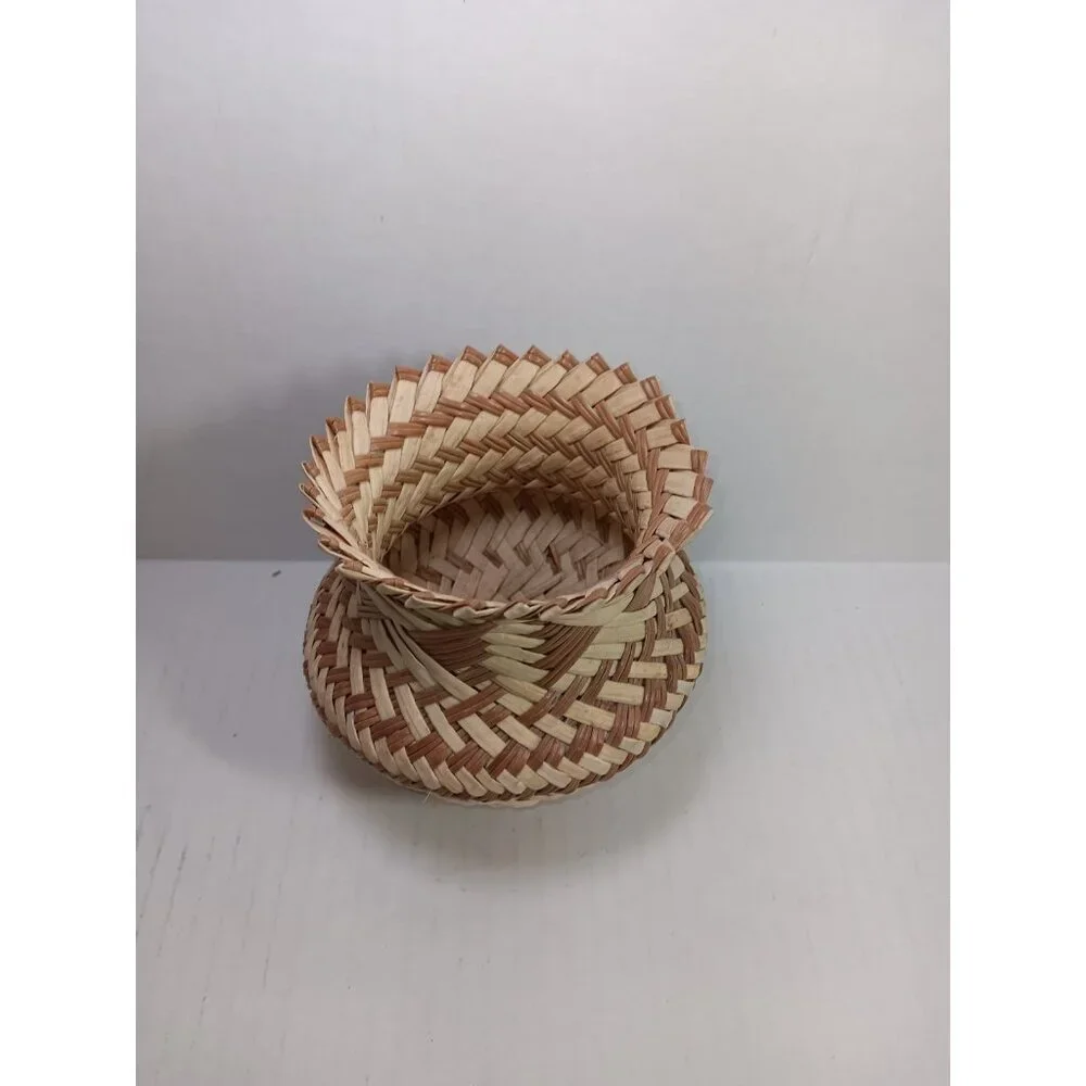 Vintage Tarahumara Indian Hand Woven Weave Pine Needle Vase Basket